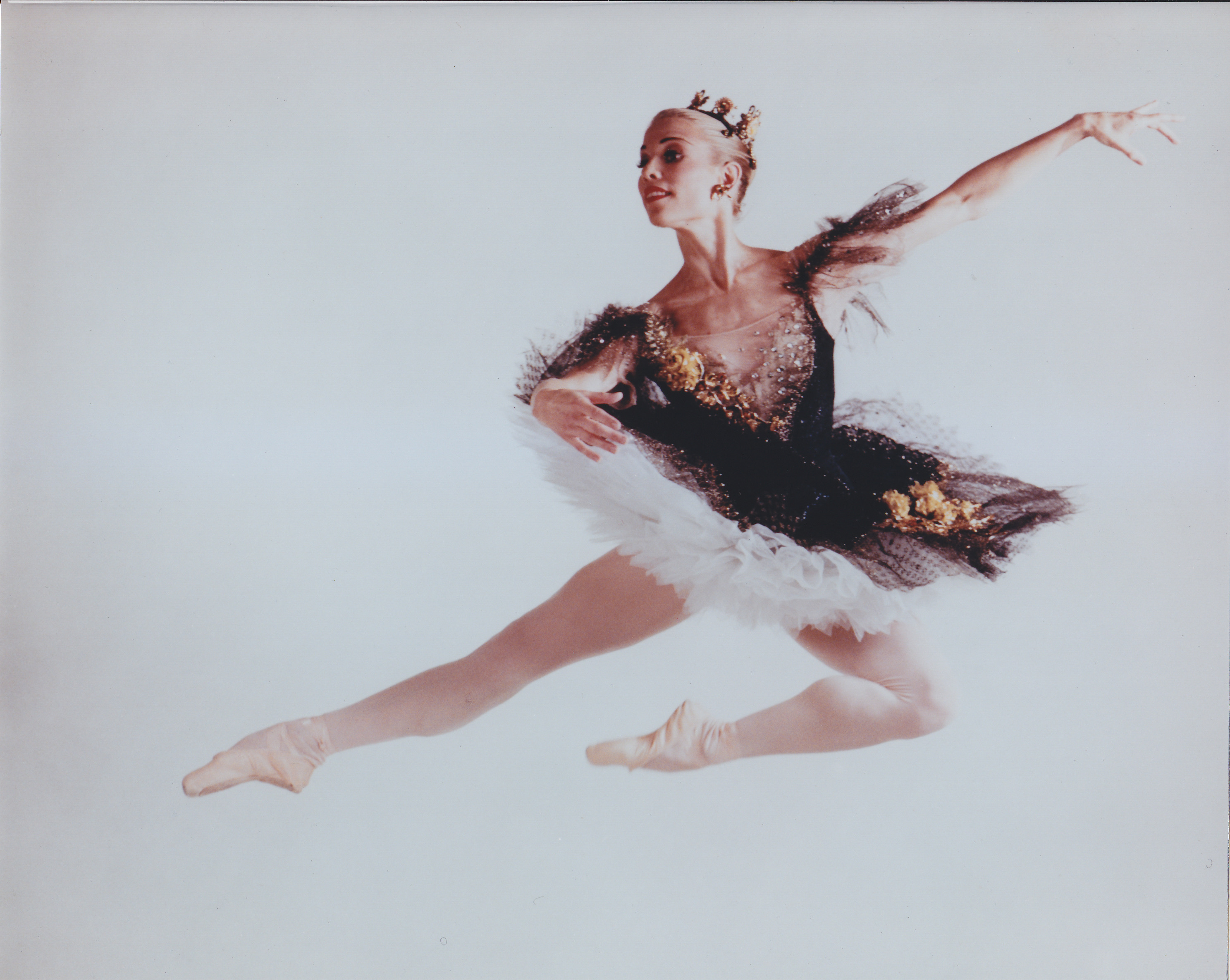 Laurie Volny Langdon in performance